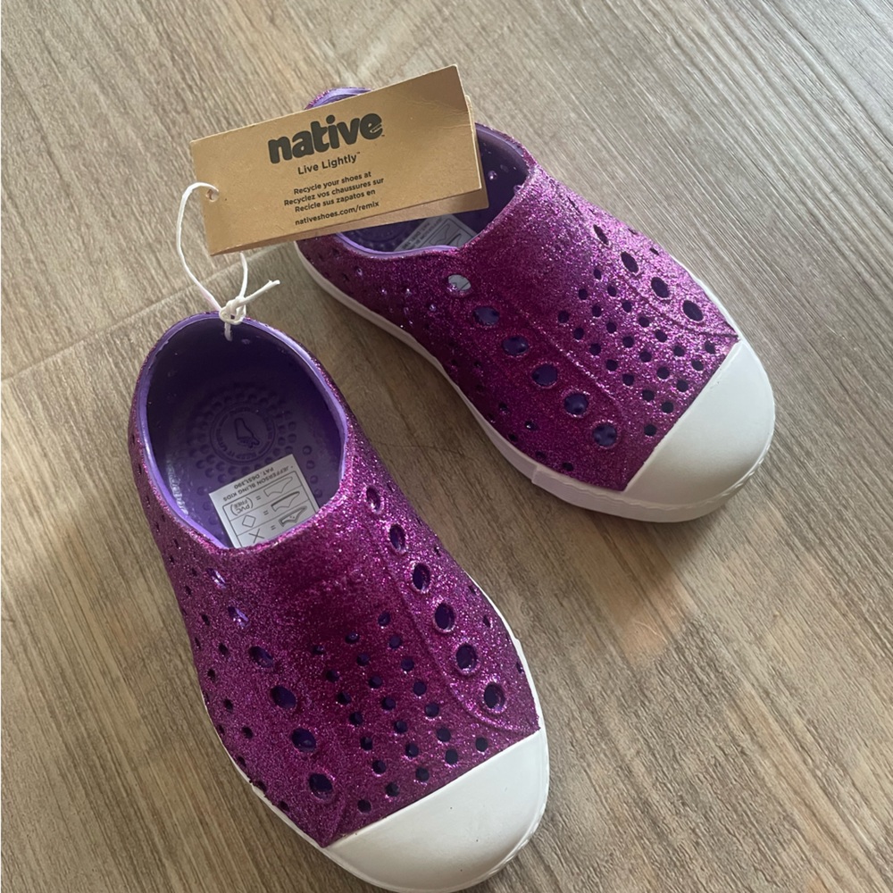 Native Jefferson Glitter Starfish Shoes - NEW